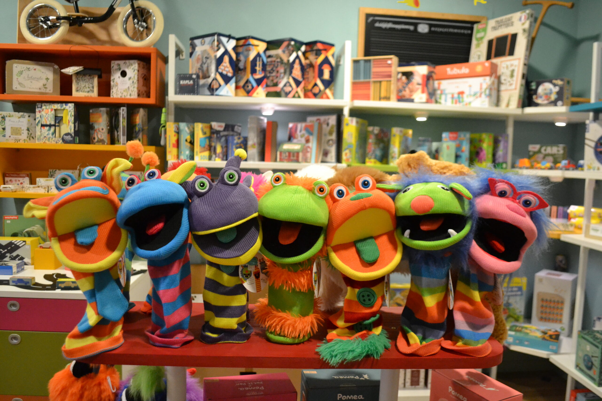 marionetas-titeres-lobo-feliz